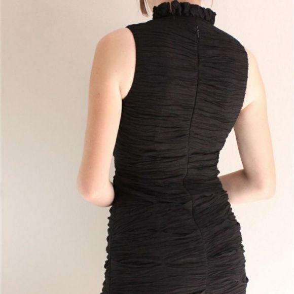 NWT CALVIN KLEIN BODY CON RUCHED BLACK DRESS SZ 6 - Picture 2 of 5